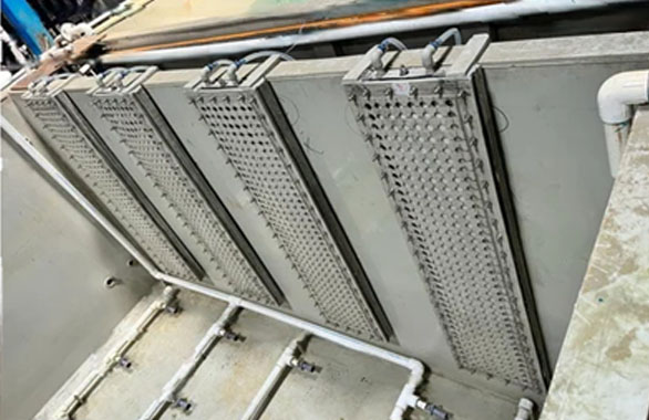 Flat Plate Anode Cell